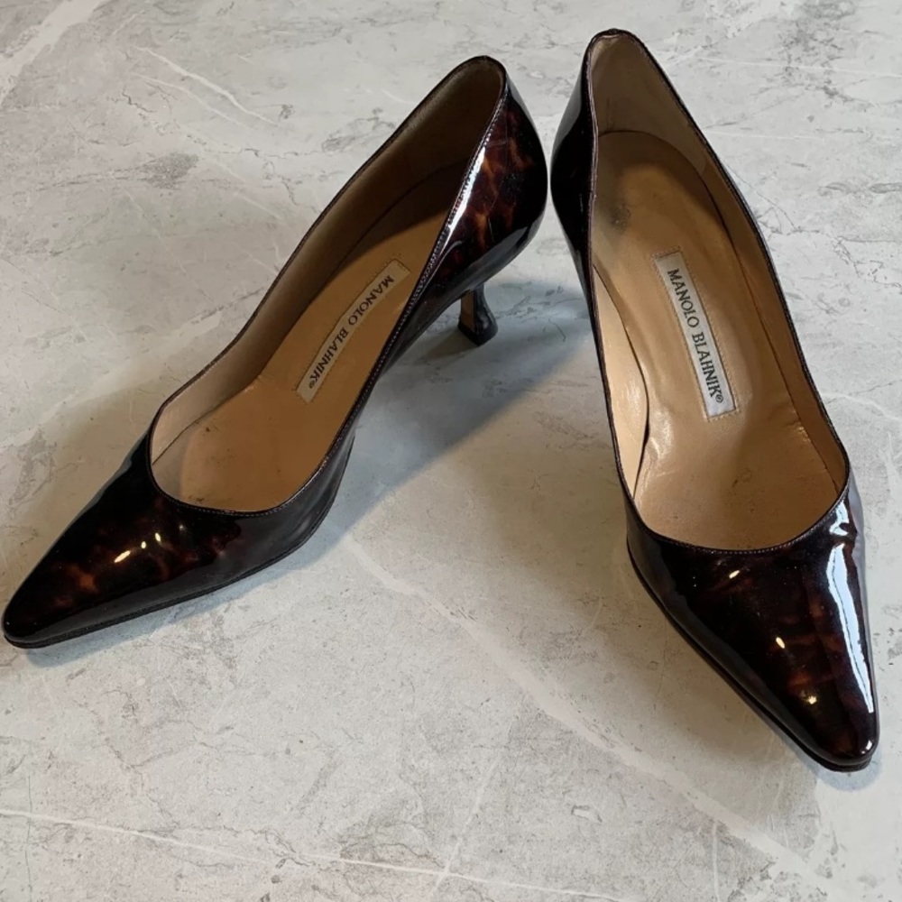 MANOLO BLAHNIK Leather Pumps Kitten Heel, Size 6
